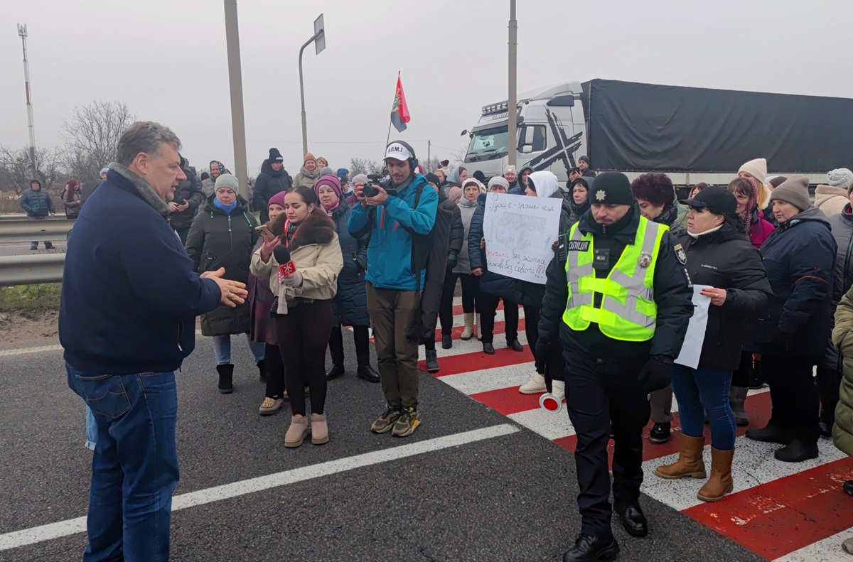 Під Житомиром перекрили трасу через компенсації за зруйновані оселі