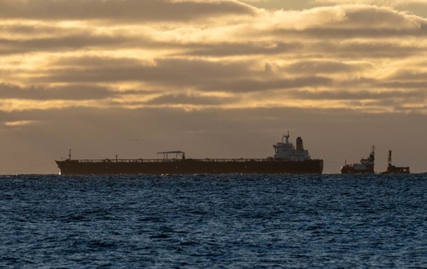 Новини світу - РФ і В’єтнам придумали схему для обходу цінової стелі на нафту - розвідка