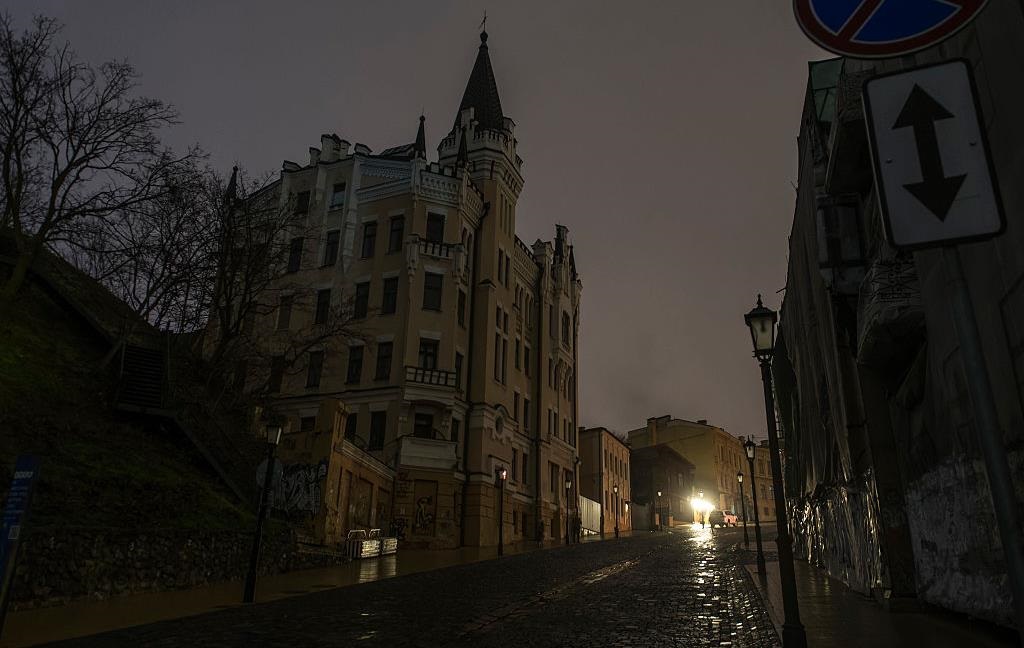 В Україні продовжили дію графіків відключень