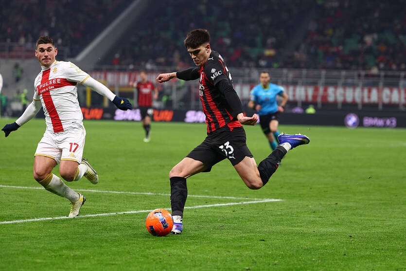 Маліновський допомагає Дженоа у грі з Міланом відкрити рахунок