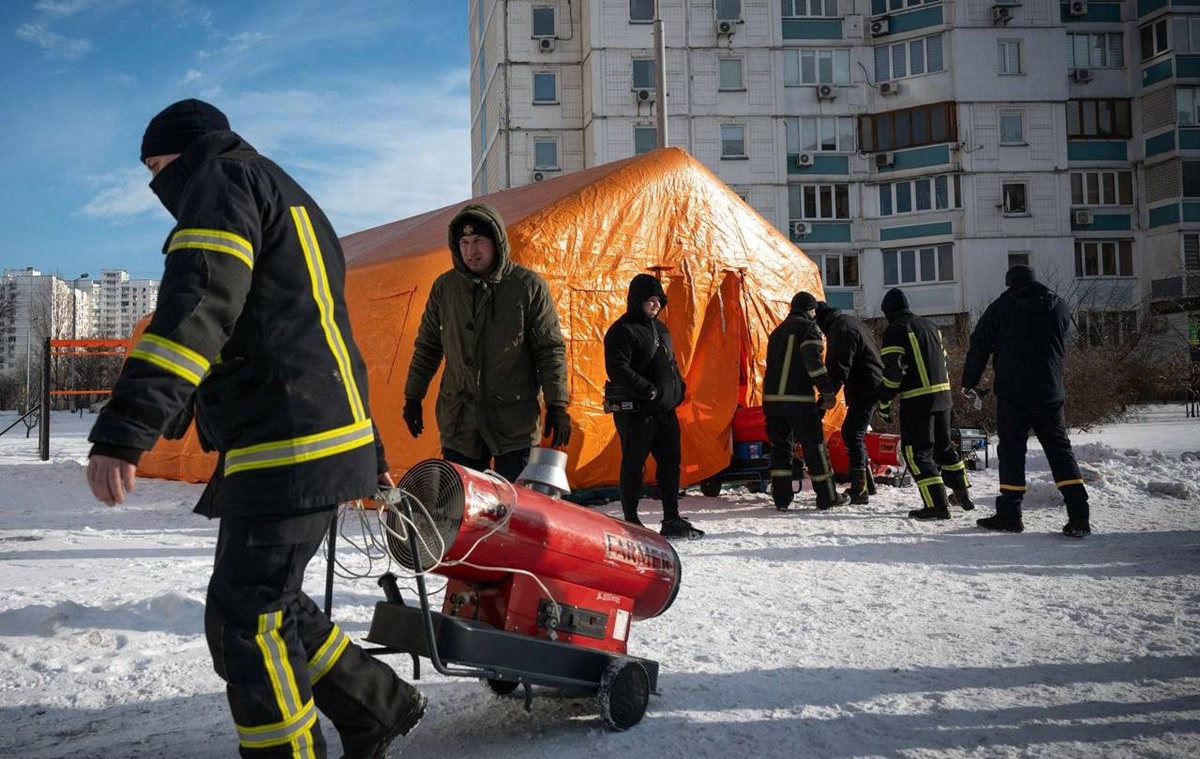 У Києві сотні будинків четвертий день без тепла