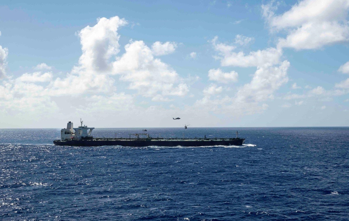 США затримали підсанкційний танкер