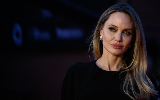 Світ втомився від новин. Джолі висловилася про війну в Україні