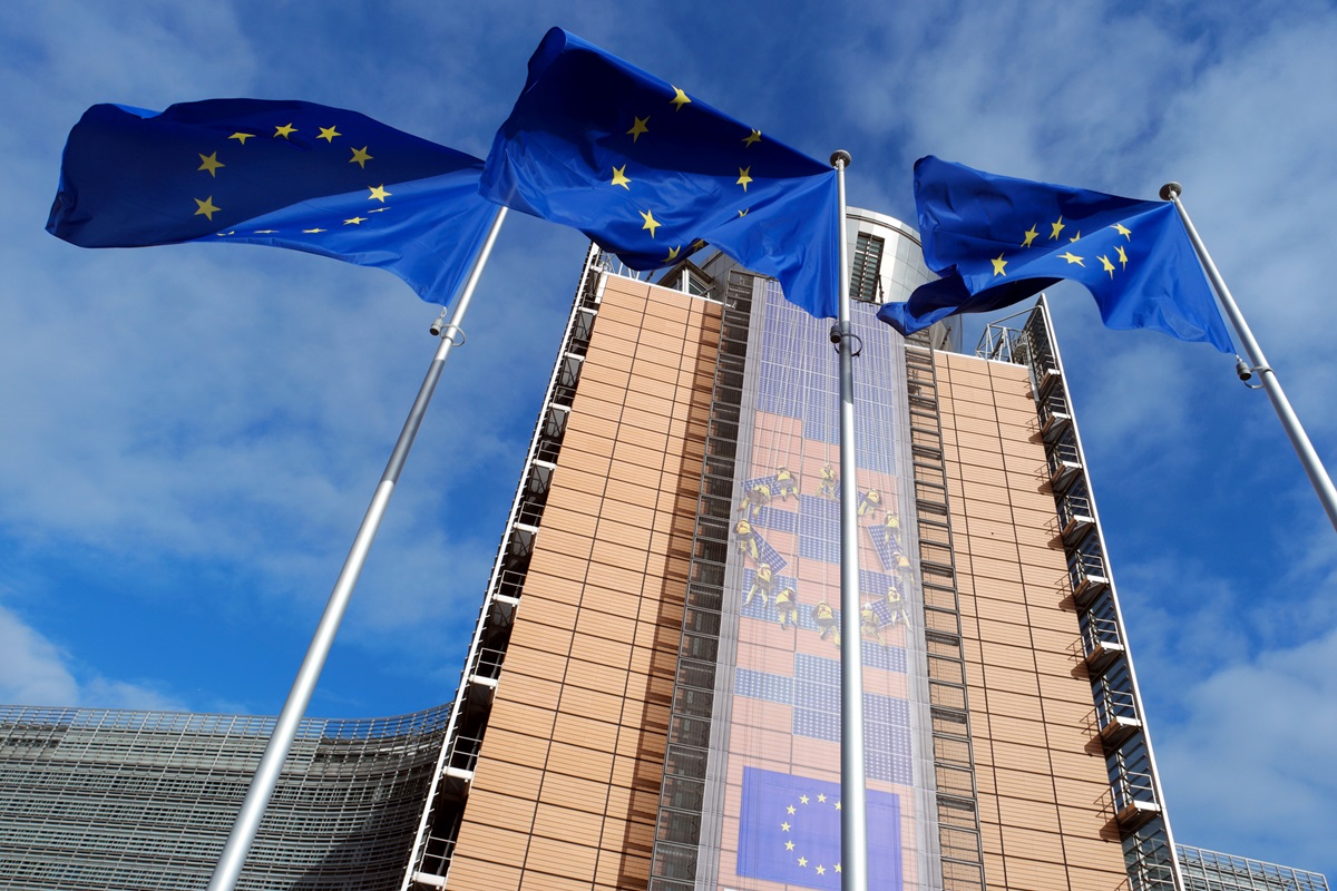 ЄС запропонує повну заборону нафти з Росії після виборів в Угорщині – ЗМІ