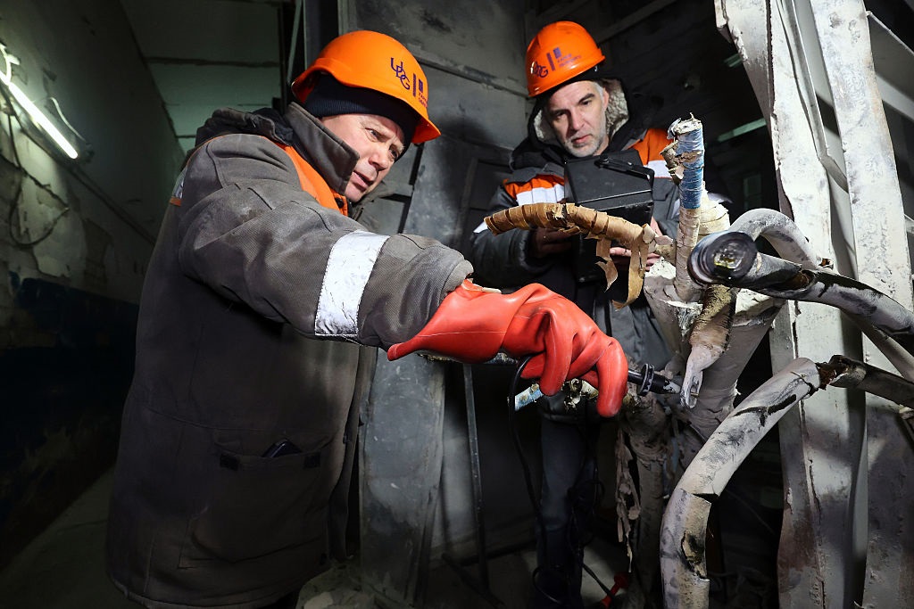 Графіки повертаються. Чому світло в дефіциті