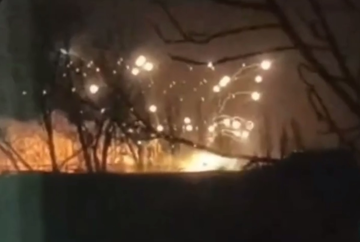 На Луганщині у окупантів детонує склад боєприпасів