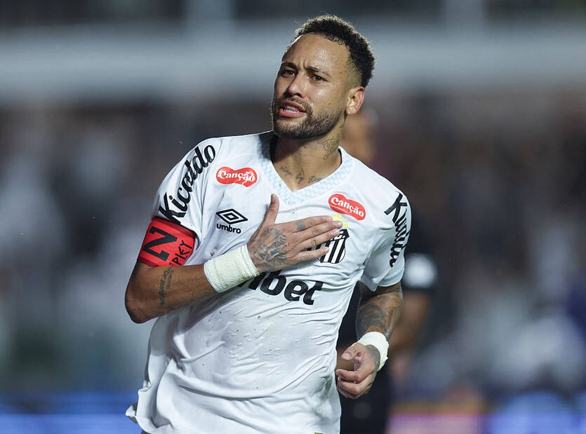 Неймар любить поїсти: його кухарка не витримала і поскаржилася до суду