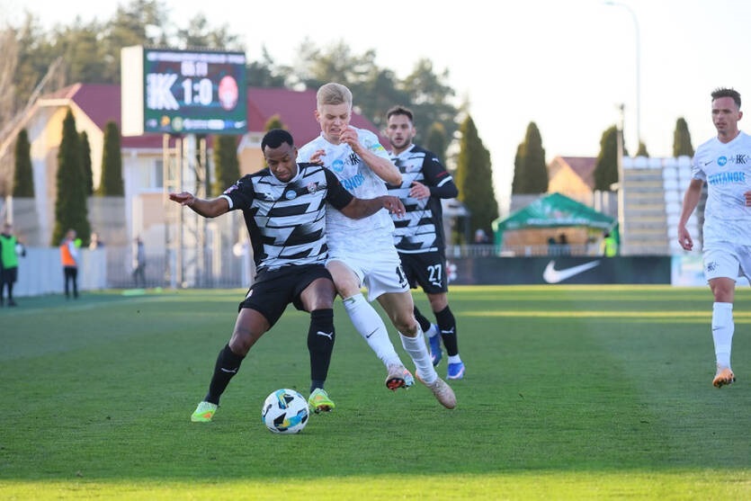 Протистояння Колоса й Зорі вийшло результативним, але навпіл