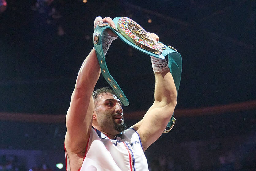 Тимчасовий чемпіон WBC прокоментував відмову Усика від бою