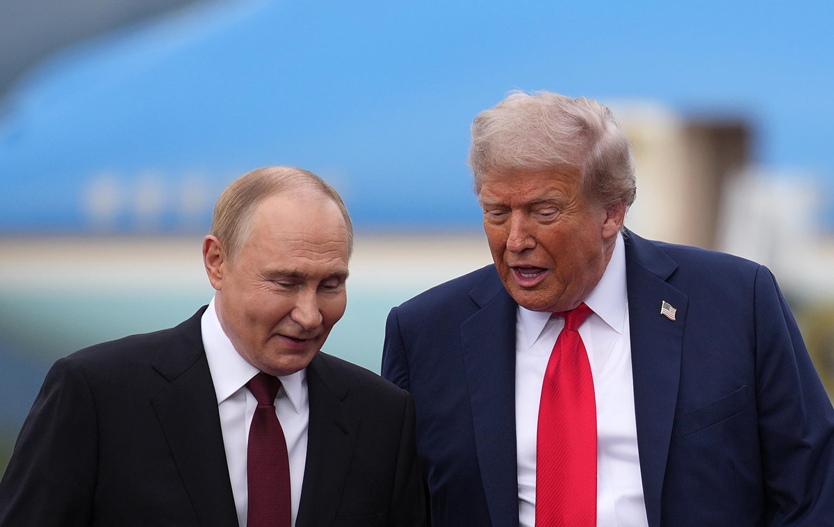 Трамп довіряє Путіну “більше, ніж союзникам” – ЗМІ